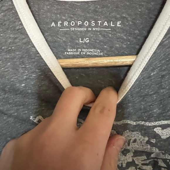 Y2K Phys-Ed crop top - Picture 2 of 2